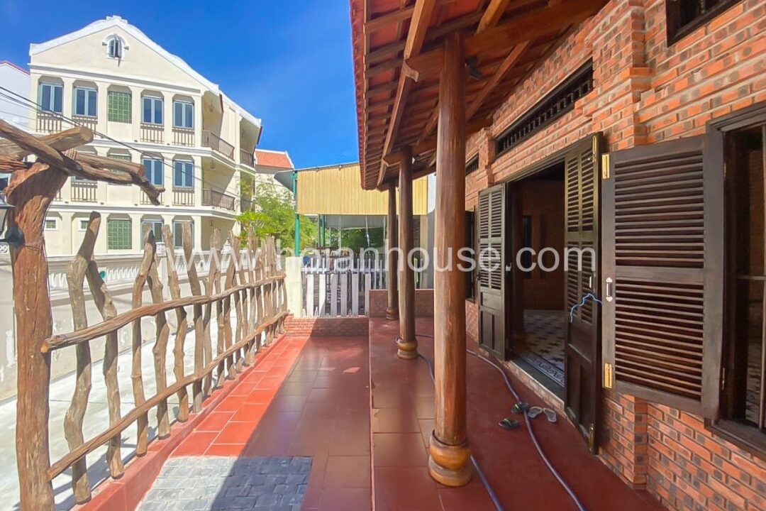 Come Out To See This Charming Wooden Premise For Rent In An Hoi, Old Town, Hoi An! ( 8 Million Vnd/month – Approximately $340)(hah621)