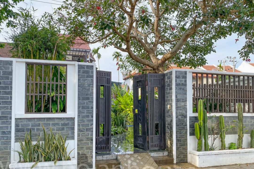 3 Bedroom House With A Beautiful Garden For Rent In Cam Thanh, Hoi An.(12 Million Vnd/month Approximately $500)(hah643)