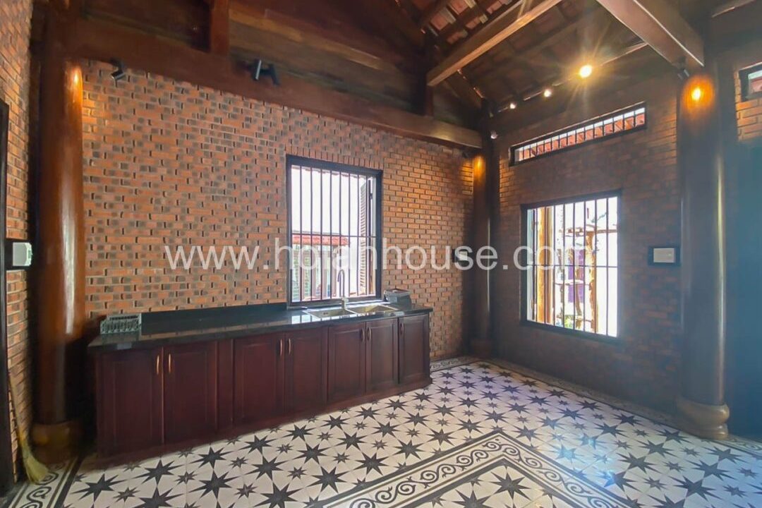 Come Out To See This Charming Wooden Premise For Rent In An Hoi, Old Town, Hoi An! ( 8 Million Vnd/month – Approximately $340)(hah621)