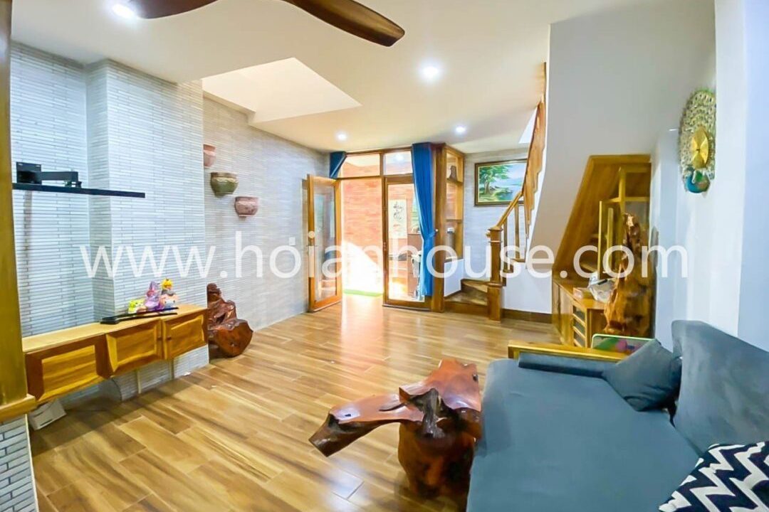 3 Beds, 3 Baths House For Rent Located Right In The Heart Of Hoi An’s Vibrant Center. (7 Million Vnd/month – Approximately $380)(hah607)