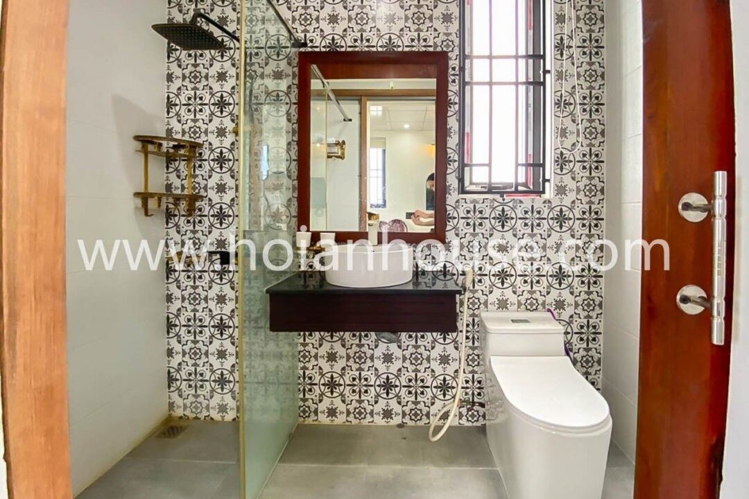 New Studio Apartment For Rent Located On The Top Floor In The Picturesque Area Of Cam Nam, Hoi An. (4,5 Million Vnd/month Approximately $190)(hah606)
