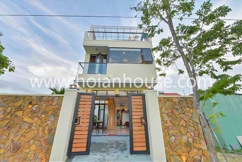 A Sensational 4 Bedroom House With A Private Pool For Rent, Located In The Highly Sought After Beach Area Of Hoi An (30 Million Vnd/month Approximately $1,300)(hah605)