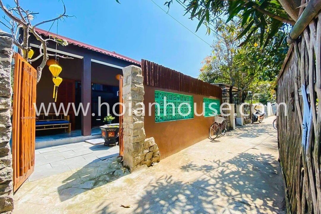 Charming 3 Bedroom Beach Villa With Private Swimming Pool For Rent In An Bang, Hoi An ( 25 Million Vnd $1,100)(hah624)