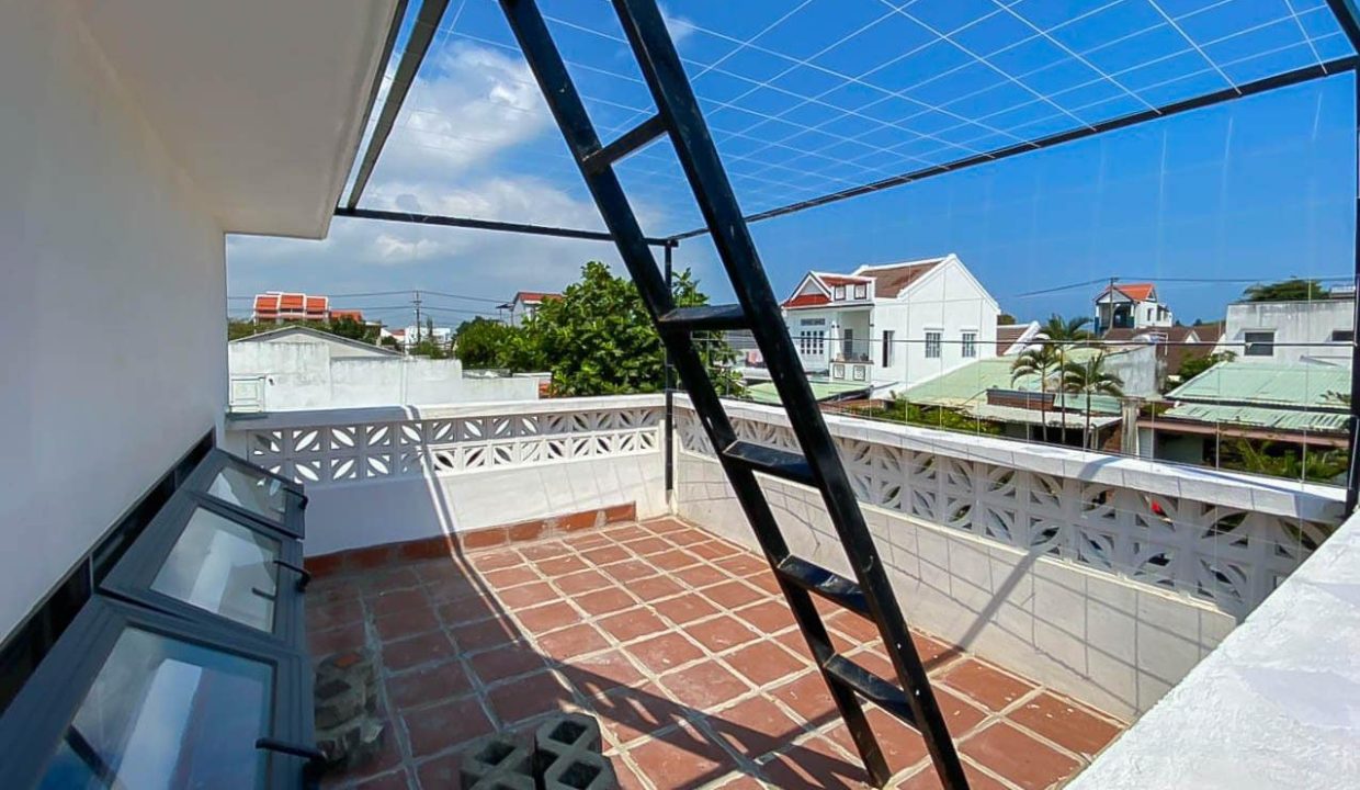 2 Bedroom Villa With A Pool For Rent In Hoi An.( Hah667)