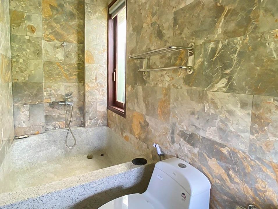 (hah676) Beautiful 3 Bedroom House With A Private Saltwater Pool For Rent In Hoi An.