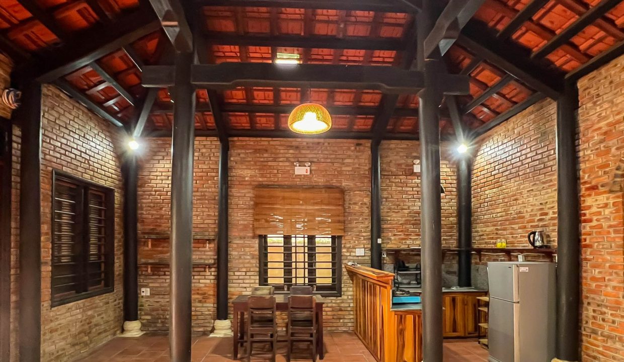 Traditional Wooden House With A Beautiful Garden For Rent In Hoi An.(hah668)