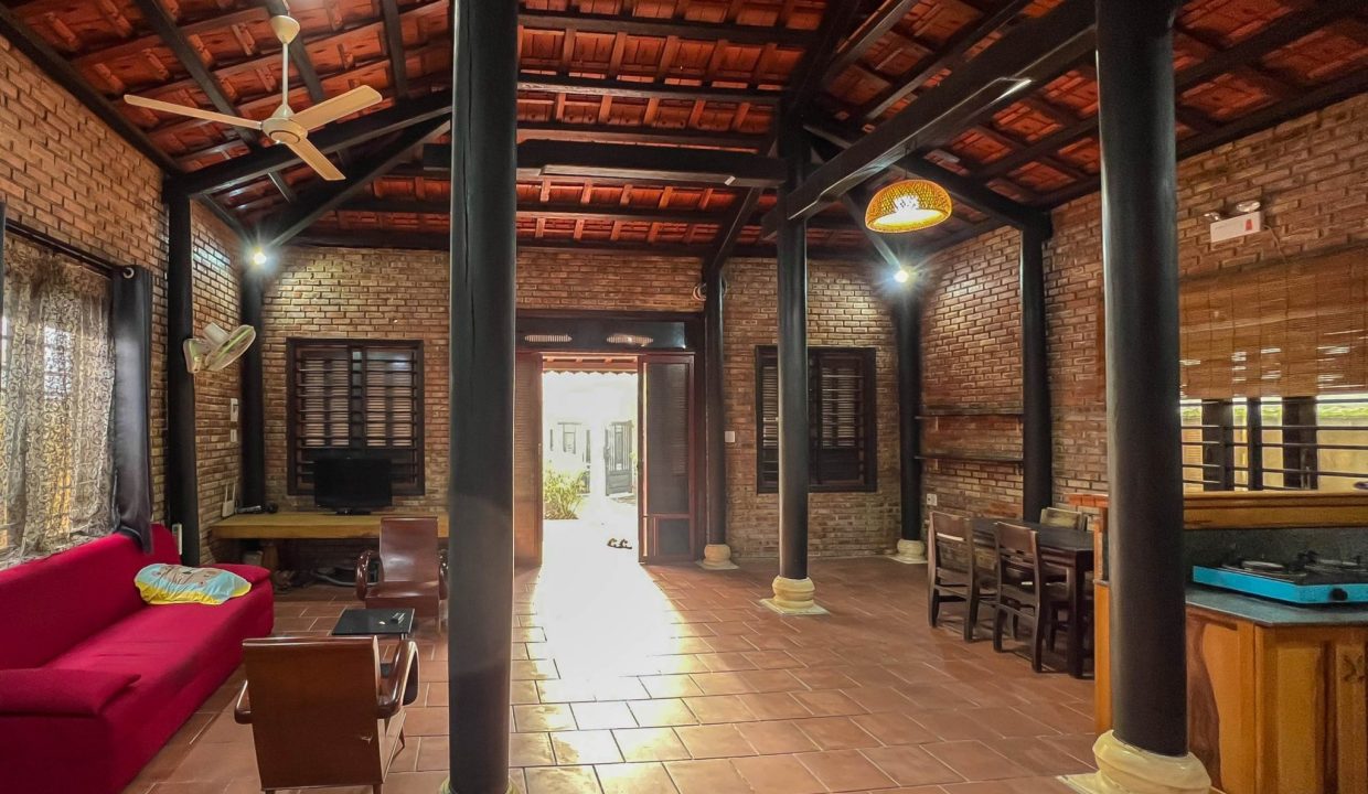 Traditional Wooden House With A Beautiful Garden For Rent In Hoi An.(hah668)