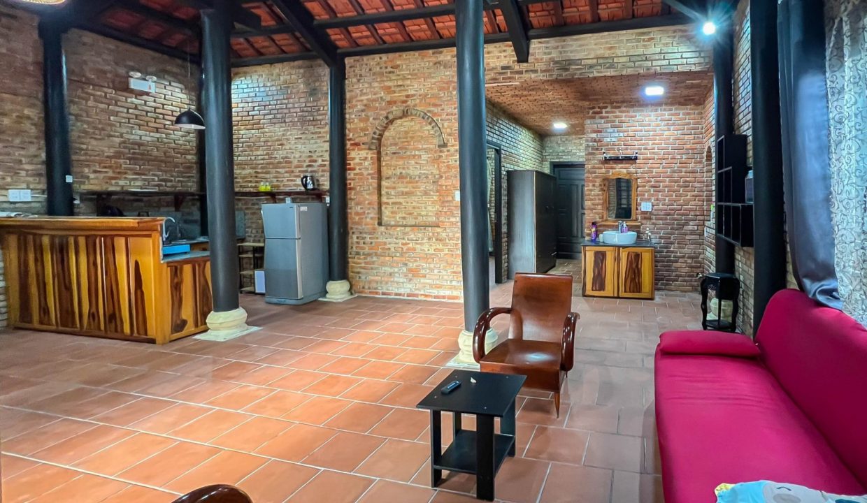 Traditional Wooden House With A Beautiful Garden For Rent In Hoi An.(hah668)