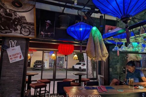 Premises For Rent Is Right In The Heart Of Hoi An's Ancient Town. ( 27 Million Vnd/month ) (hah670)